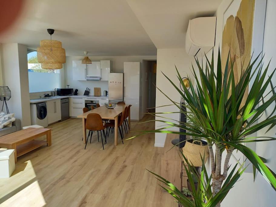 Appartement 100 M2 Terrasse Piscine 格吕桑 外观 照片